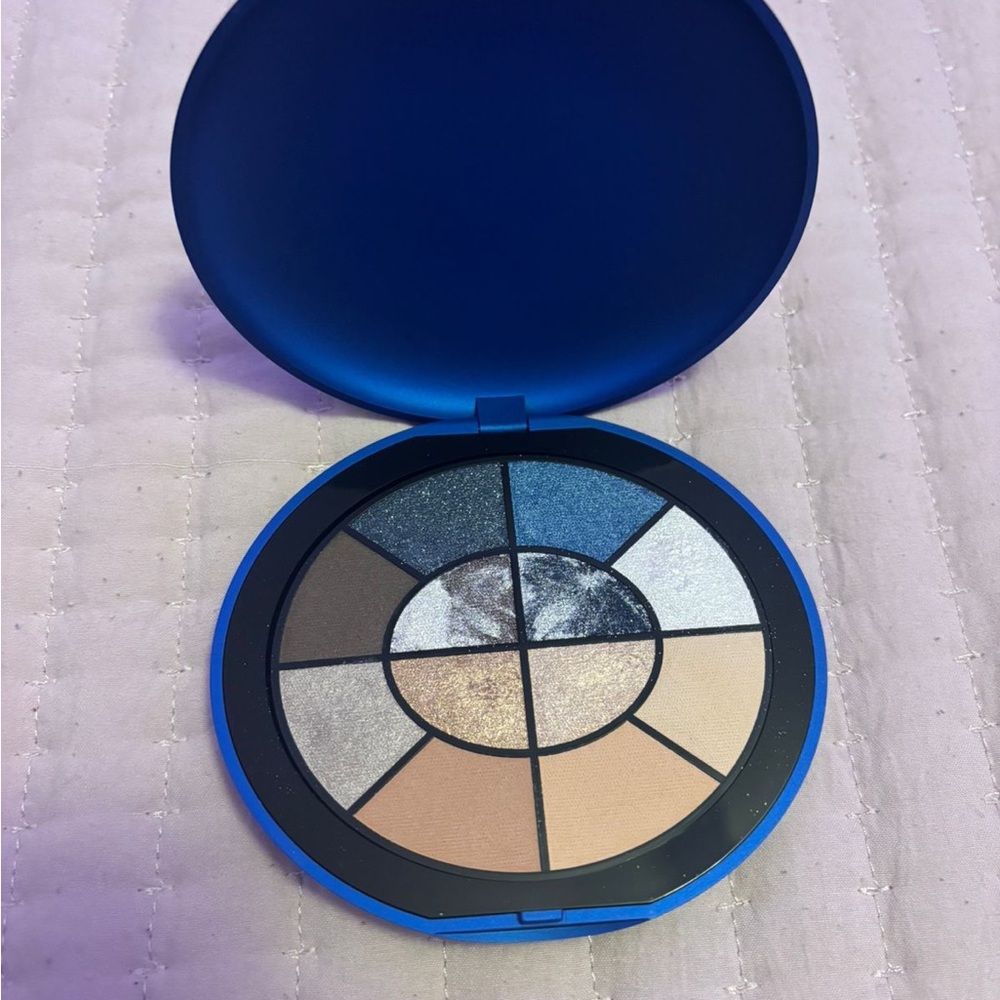 New Kiko Cosmetics eyeshadow palette - Picture 2 of 3
